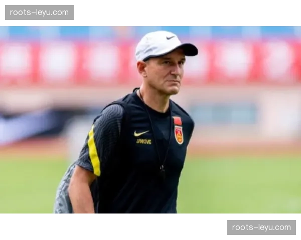 卢伟防守体系务实，球员执行力强但大赛经验偏少